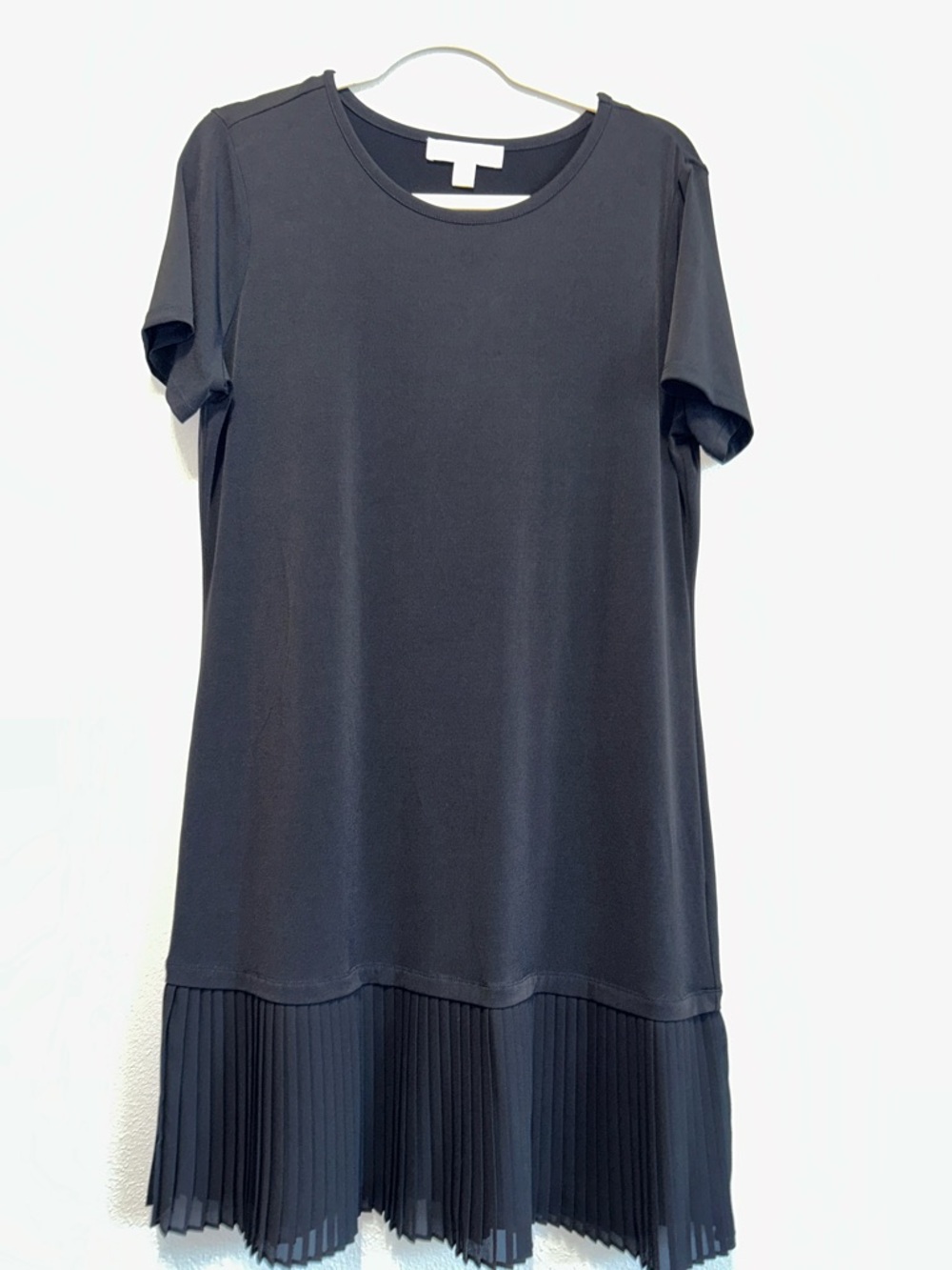 Michael Kors Pleated Ruffle hem T-shirt cocktail dress